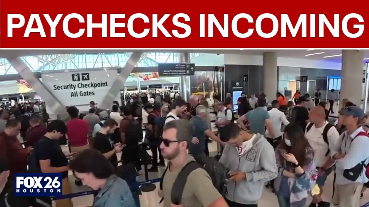 President Trump signs order to pay TSA workers