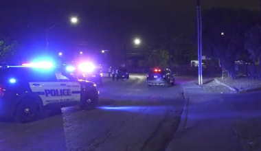 2 hospitalized after hit-and-run crash south of downtown San Antonio, SAPD says