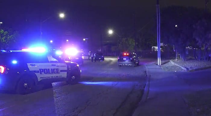2 hospitalized after hit-and-run crash south of downtown San Antonio, SAPD says