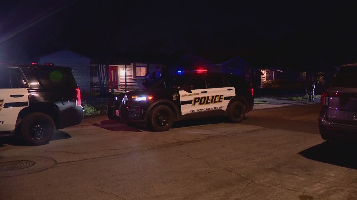 SAPD: 15-year-old in life-threatening condition after shooting in north-side alley