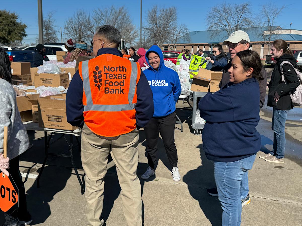 North Texas Food Bank and Dallas College Host Mobile Food Distribution the Week after Spring Break