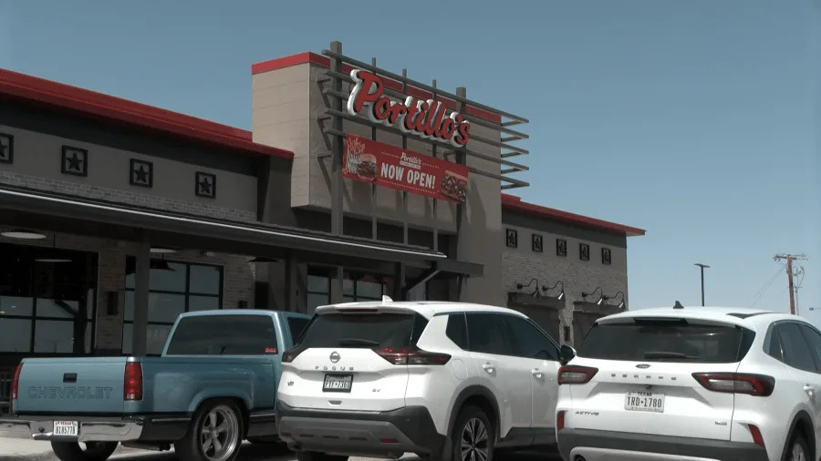Portillo’s along Montana Avenue in far east El Paso (KTSM)