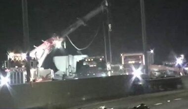 2 hospitalized after East Side crash involving 18-wheeler, construction truck, SAPD says