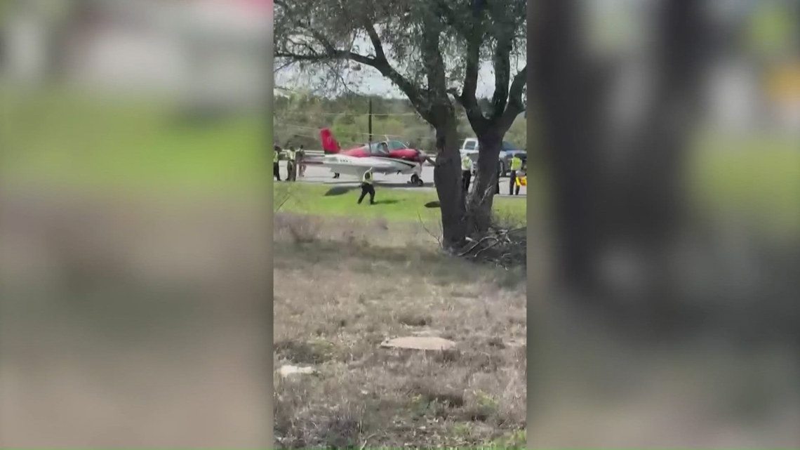 Plane lands on US 290 in southwestern Travis County