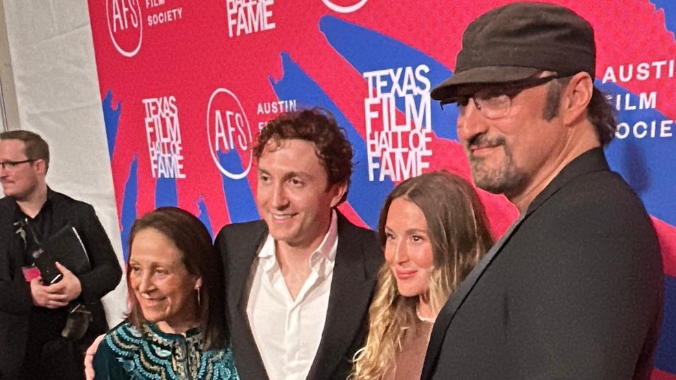 "Spy Kids" Director Robert Rodriguez, Producer Elizabeth Avellán, and cast Alexa PenaVega and Daryl Sabara.      