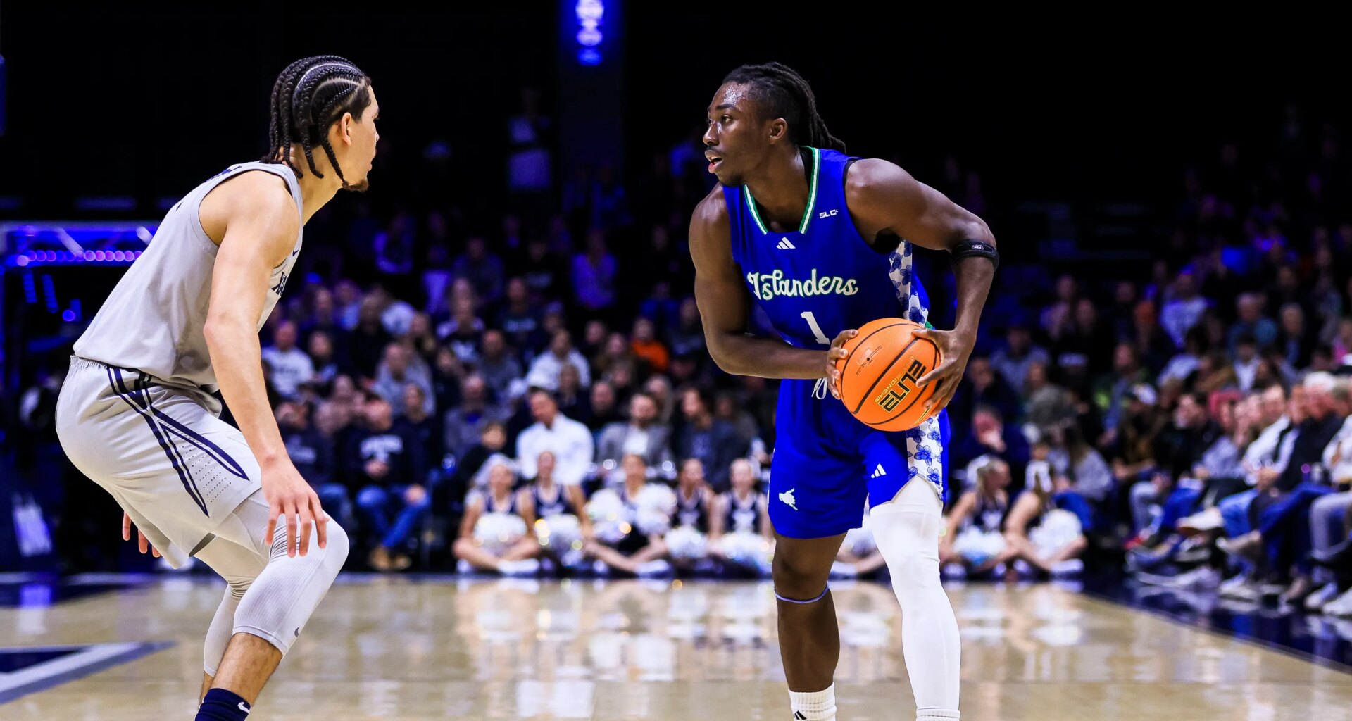 College basketball betting odds, pick