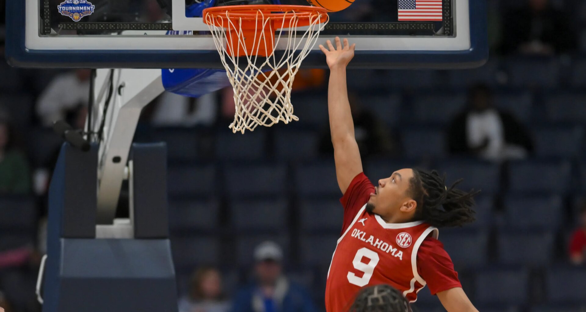 Oklahoma beats Texas A&M in SEC Tournament
