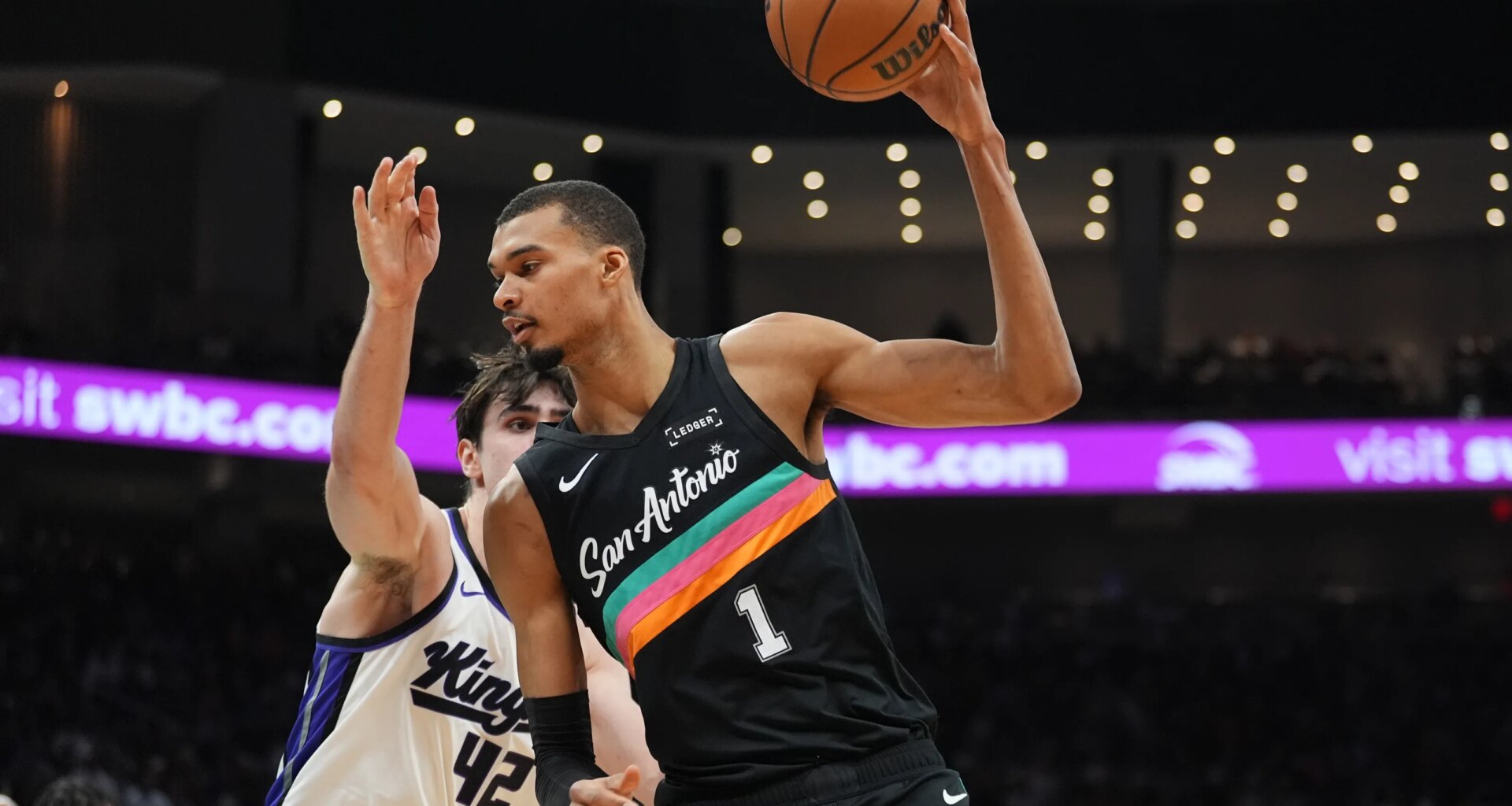 Spurs at Kings odds, picks and predictions