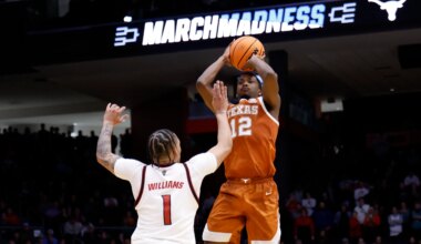 Tramon Mark bucket sends Texas to full NCAA Tournament