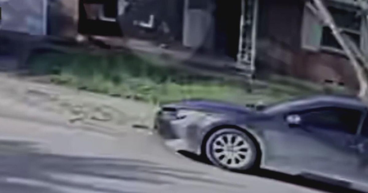 Police say gunman used food delivery to ambush man at Dallas home