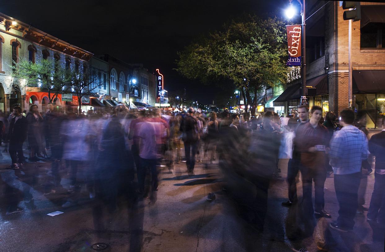 6th Street in downtown Austin Texas at night, TX, USA