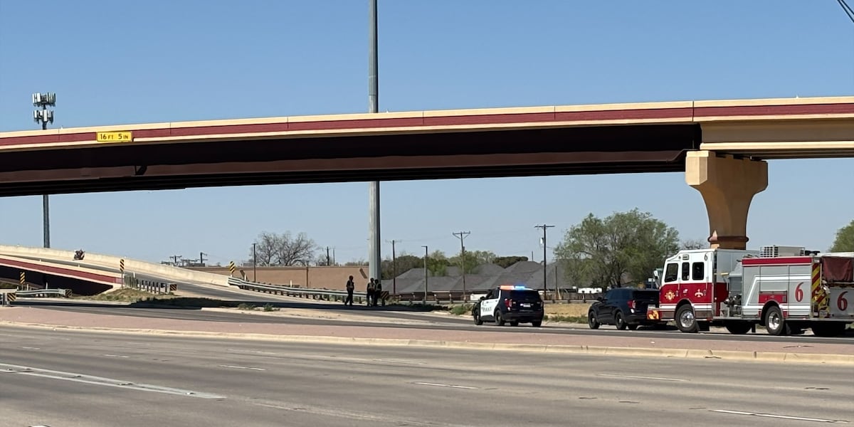 1 seriously injured in motorcycle crash on Marsha Sharp Freeway near Texas Tech Parkway