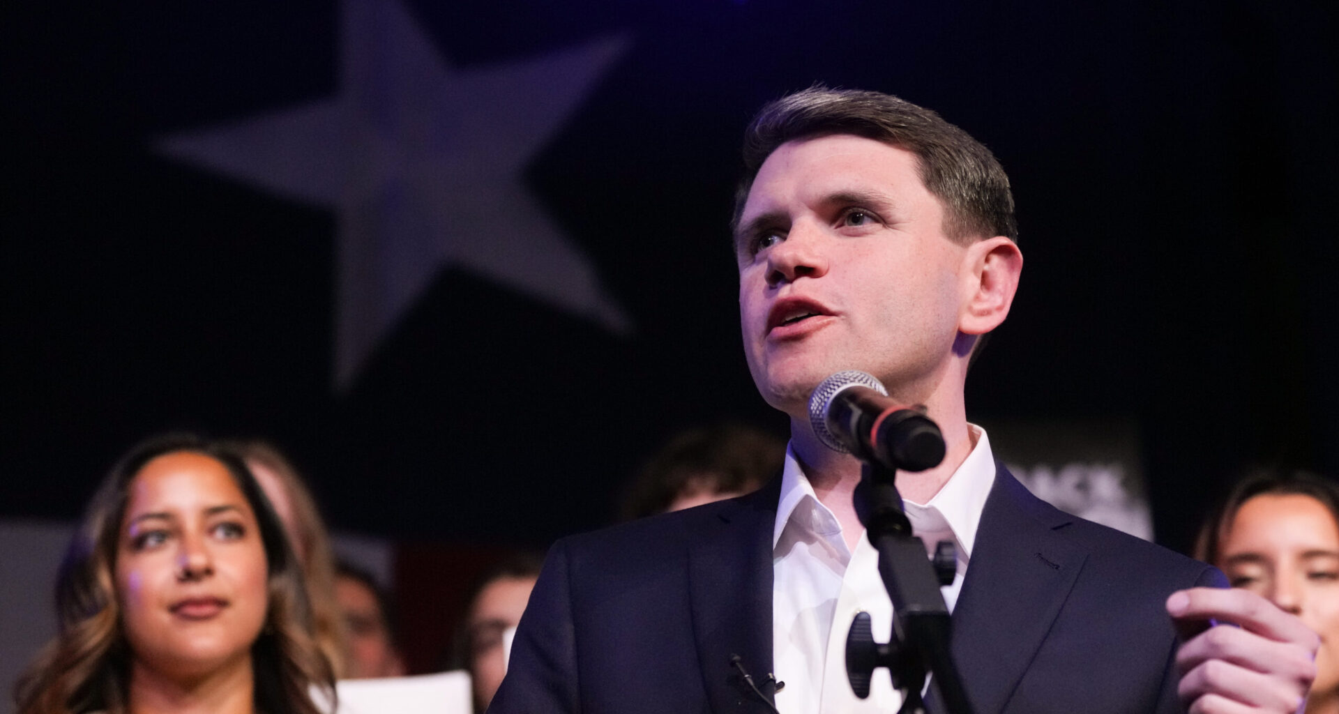 To Lead Blue Backlash, Texas Dems Turn to Austin