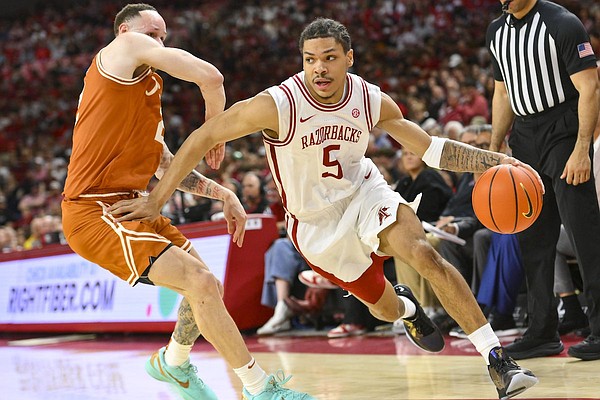 Arkansas basketball clinches SEC Tournament top 4 seed with blowout win over Texas