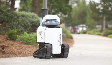 ‘Friendly’ robots assess mobility, pose for pictures in Burleson