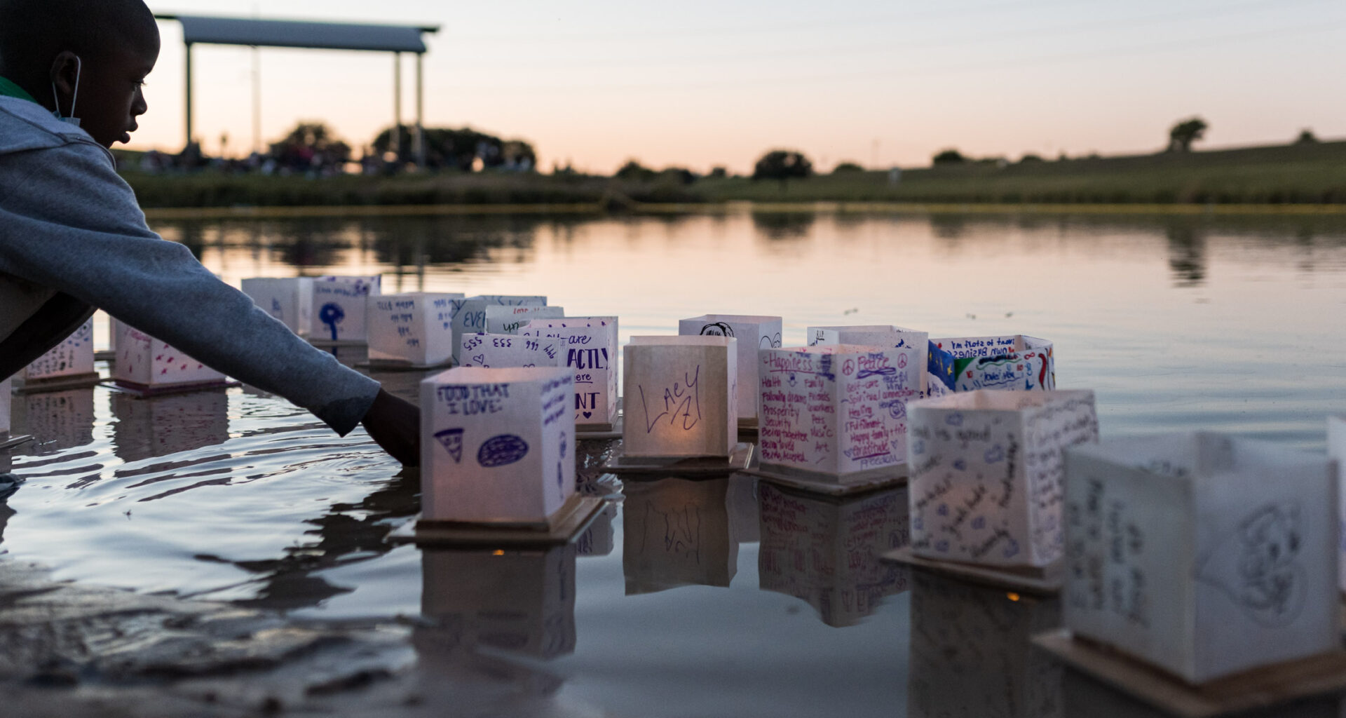 Weekend Worthy: Write messages of hope, love at Water Lantern Festival in Fort Worth