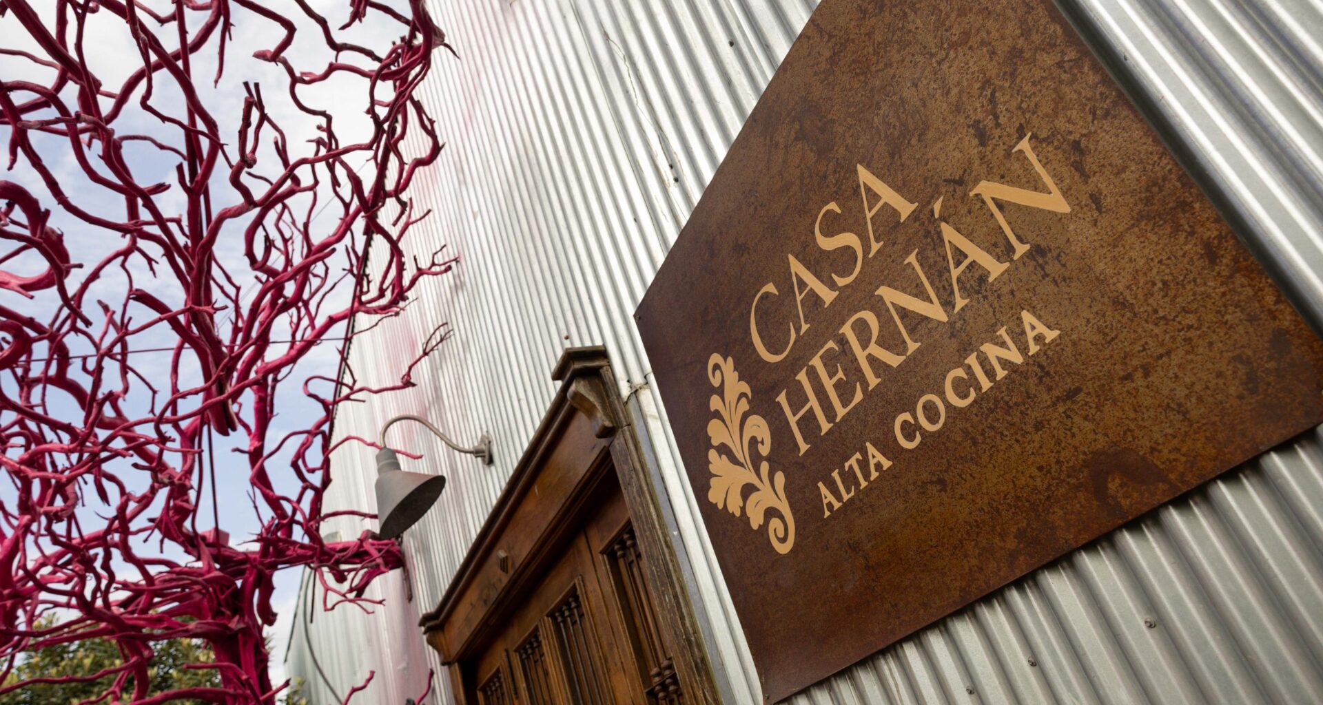 Chef Johnny Hernandez' Southtown bar is now Alta Cocina