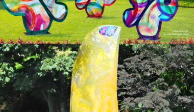 Hunt Slonem sculptures at Dallas Arboretum