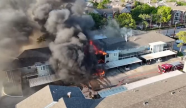 2 Houston firefighters injured after balcony collapses during apartment fire