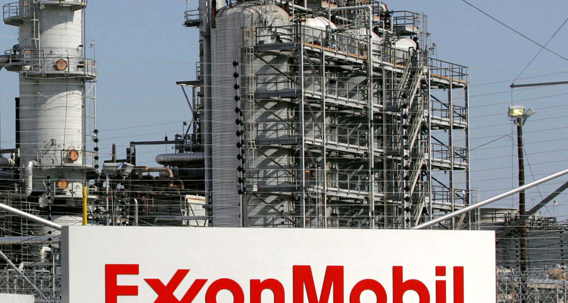 ExxonMobil moves to reincorporate in Texas from New Jersey