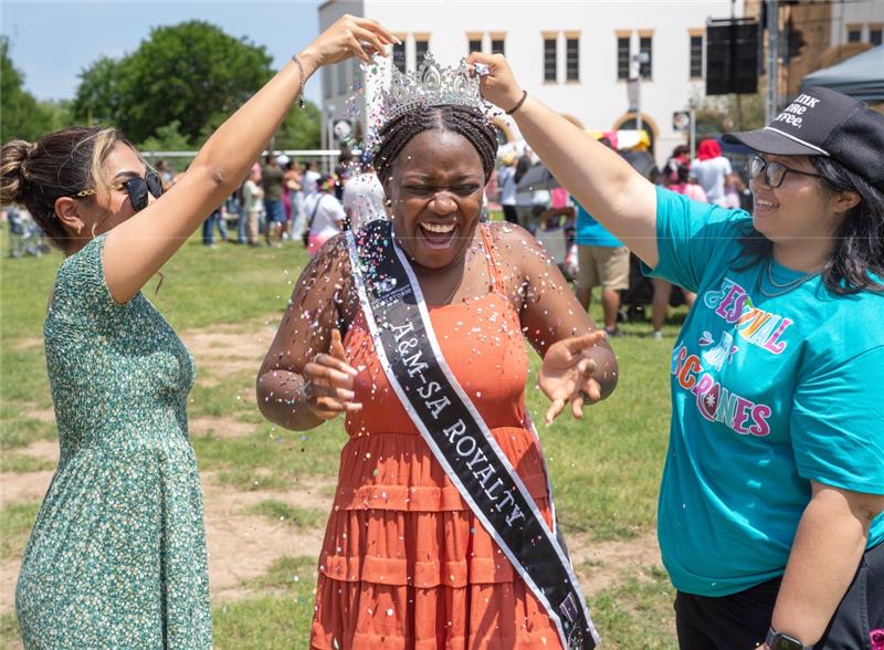 A&M-San Antonio unveils its 2026 Fiesta medal and headliner