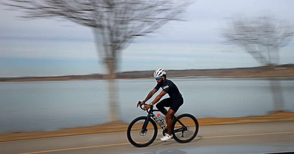 Double-digit temperature drop arrives in North Texas Thursday ahead of warmer weekend