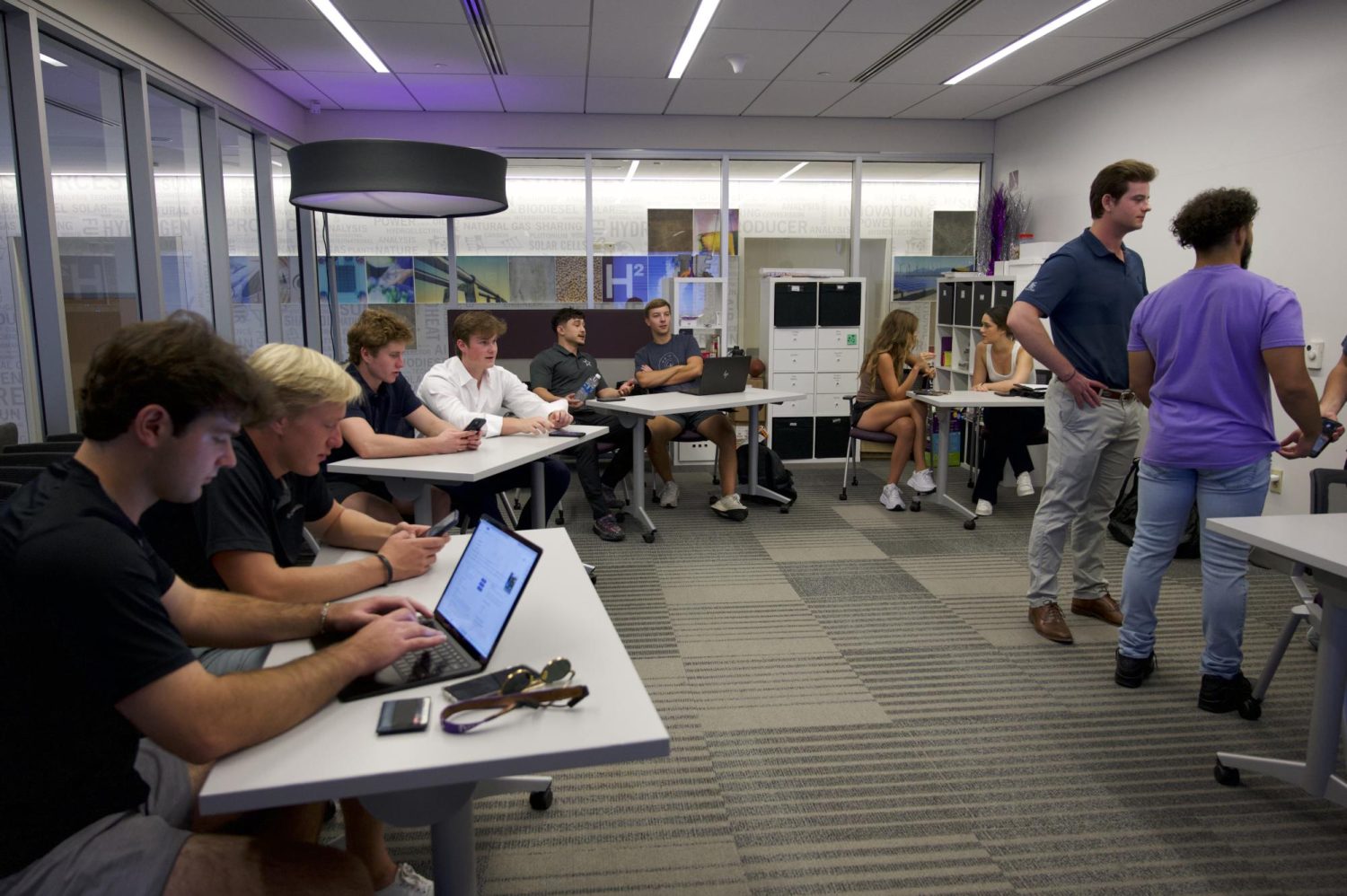 How TCU students use AI and how professors respond – TCU 360