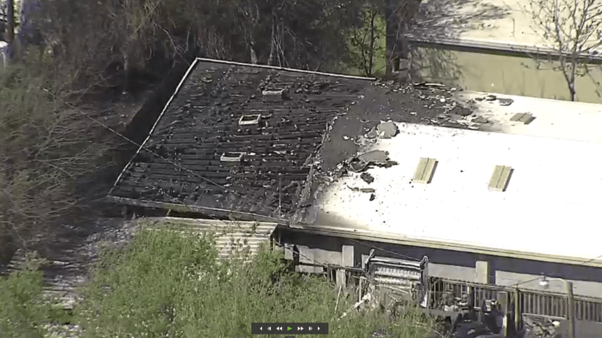 Fort Worth firefighters monitor May Street warehouse fire – NBC 5 Dallas-Fort Worth