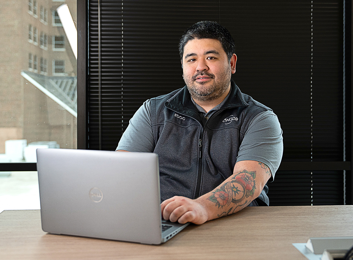 Oncor: Veteran Powering a Submarine Now Powers Texas