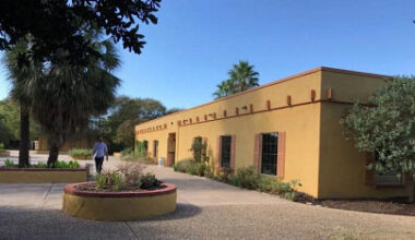 Image of exterior of dining hall and gathering plaza