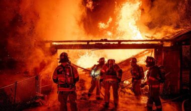 Horses evacuated after barn catches fire in west Fort Worth