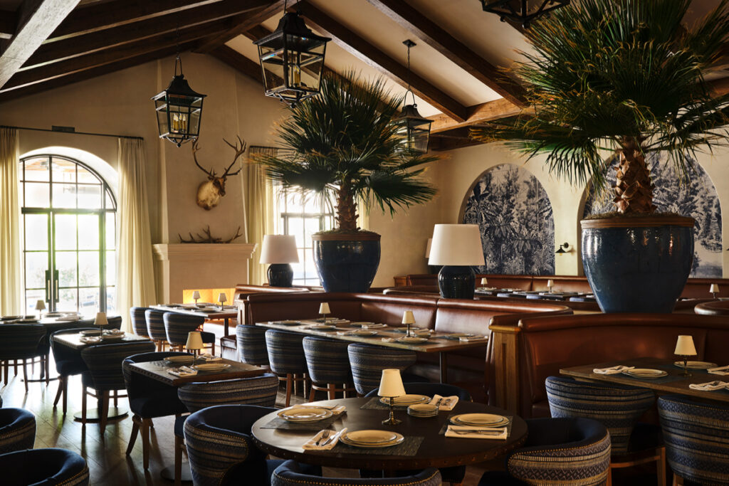 Image shows the interior of Latuli restaurant in Houston