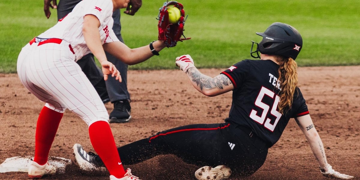 No. 2 Texas Tech softball takes doubleheader against Houston