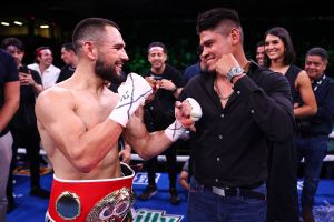 LOS MOCHIS, MEXICO - SEPTEMBER 06: Eduardo Nunez (L) and Emanuel Navarrete (R) pose after Nunez's IBF junior lightweight world title fight win against Christopher Diaz on September 06, 2025 at Centro de Usos Multiples de Los Mochis in Los Mochis, Mexico. (Photo by Melina Pizano/Getty Images)
