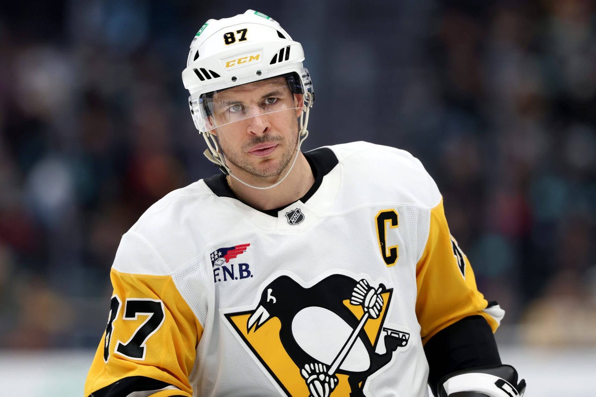 Sidney Crosby to miss game Saturday vs. Dallas but avoids major injury