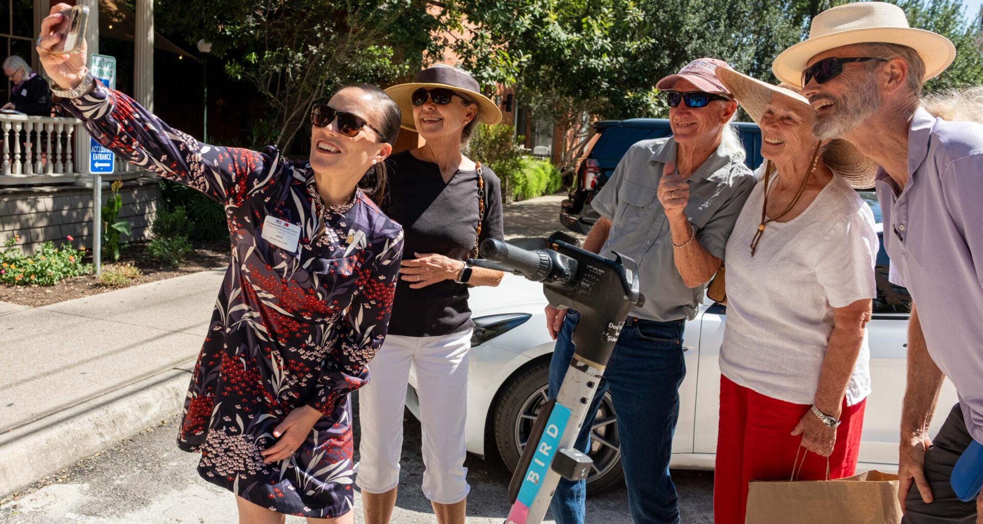 Mayor launches new economic advisory group ahead of Taiwan trip