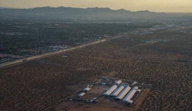 ICE moving toward closing El Paso detention camp, report says