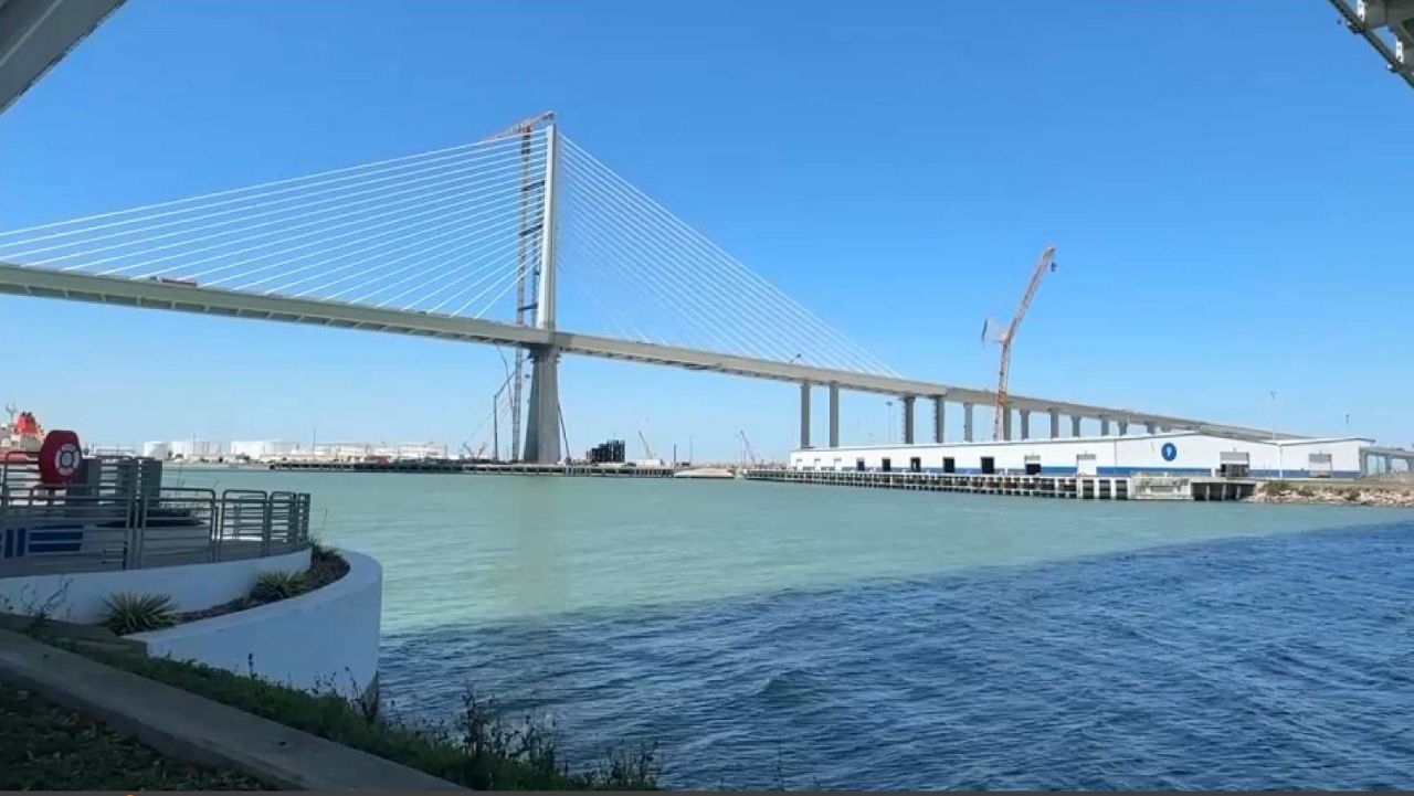 Harbor Bridge in Corpus Christi. (Spectrum News 1/Crystal Dominguez)