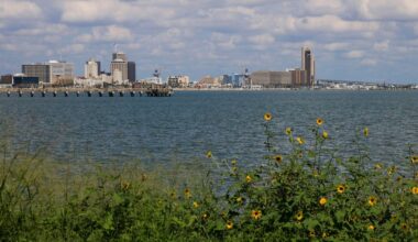 As reservoirs dwindle and industrial demand grows, Corpus Christi is drilling for water