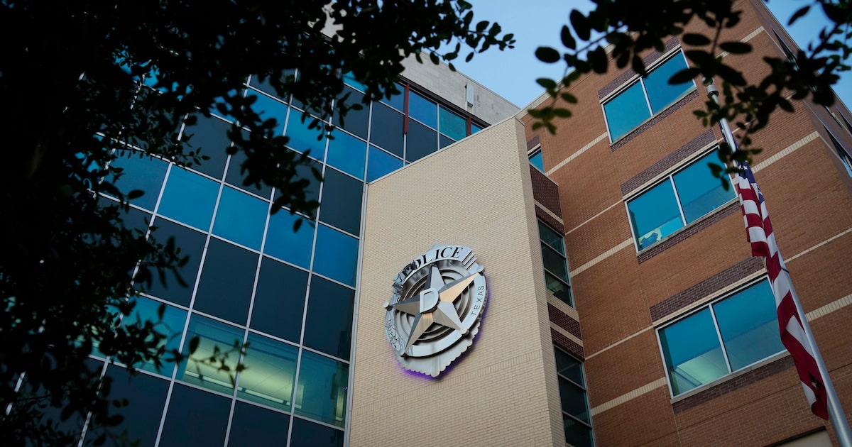 Grand jury declines to indict Dallas K-9 officer accused of inappropriate force in pursuit