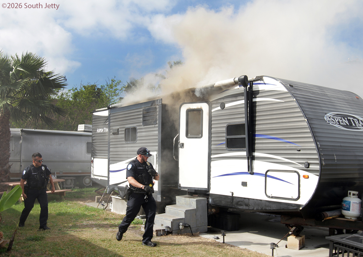 Fire damages trailer home in Port Aransas