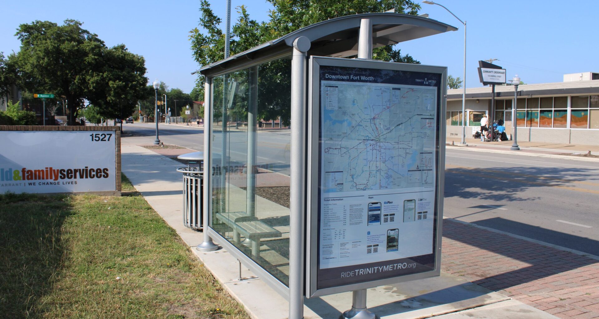 Rose-colored Latino-themed bus route announced for south Fort Worth