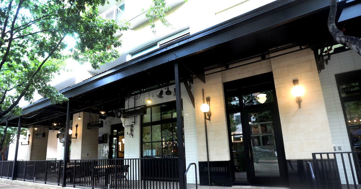 Uptown Italian restaurant closed permanently