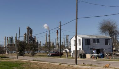 Corpus Christi refineries seek new water sources amid crisis