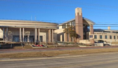 Tickets available for LHHS Distinguished Alumni Awards Dinner