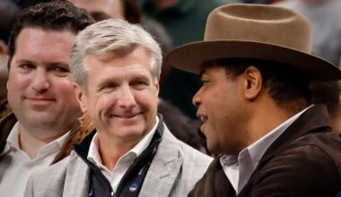 Dallas, Mavericks begin discussing ‘structure of a deal’ for City Hall site