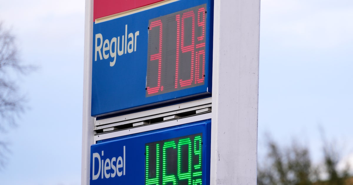 Dallas gas prices surge as Iran war threatens oil supply. How high will they go?