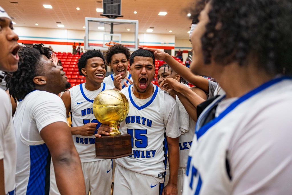 Viral Texas basketball state tournament game-winning shot changes Tyler Hastings' life