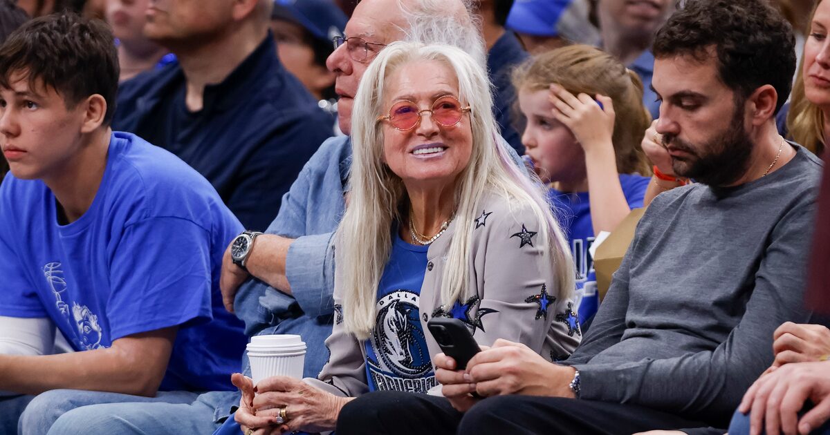 Mavs owner Miriam Adelson dwarfs Texas sports rivals in political giving, pushes gambling