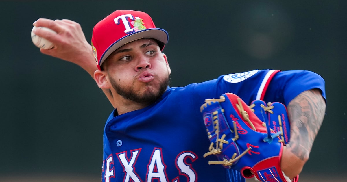 No. 7 David Davalillo knows how to use his stuff